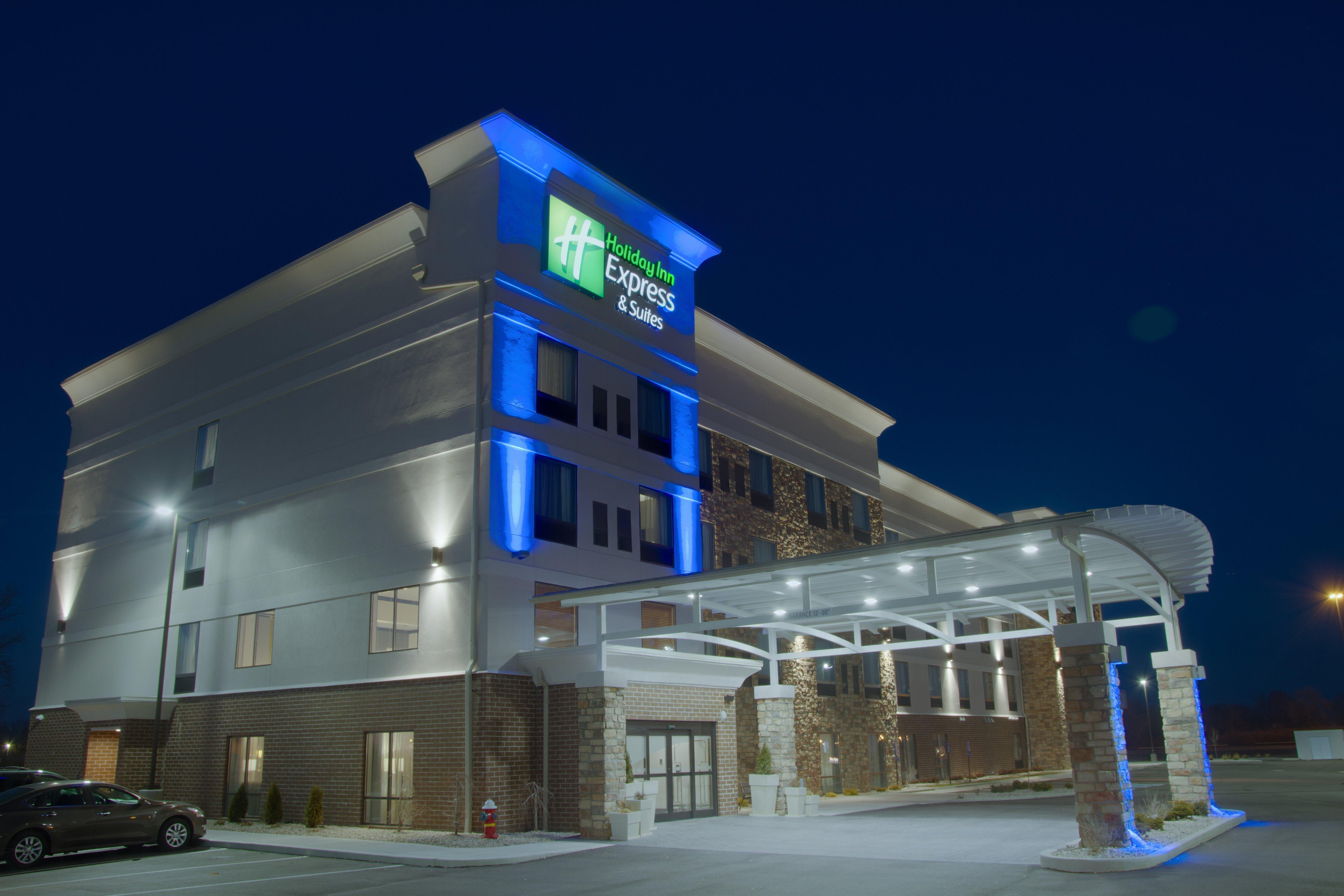 Holiday Inn Express Sidney By Ihg Esterno foto