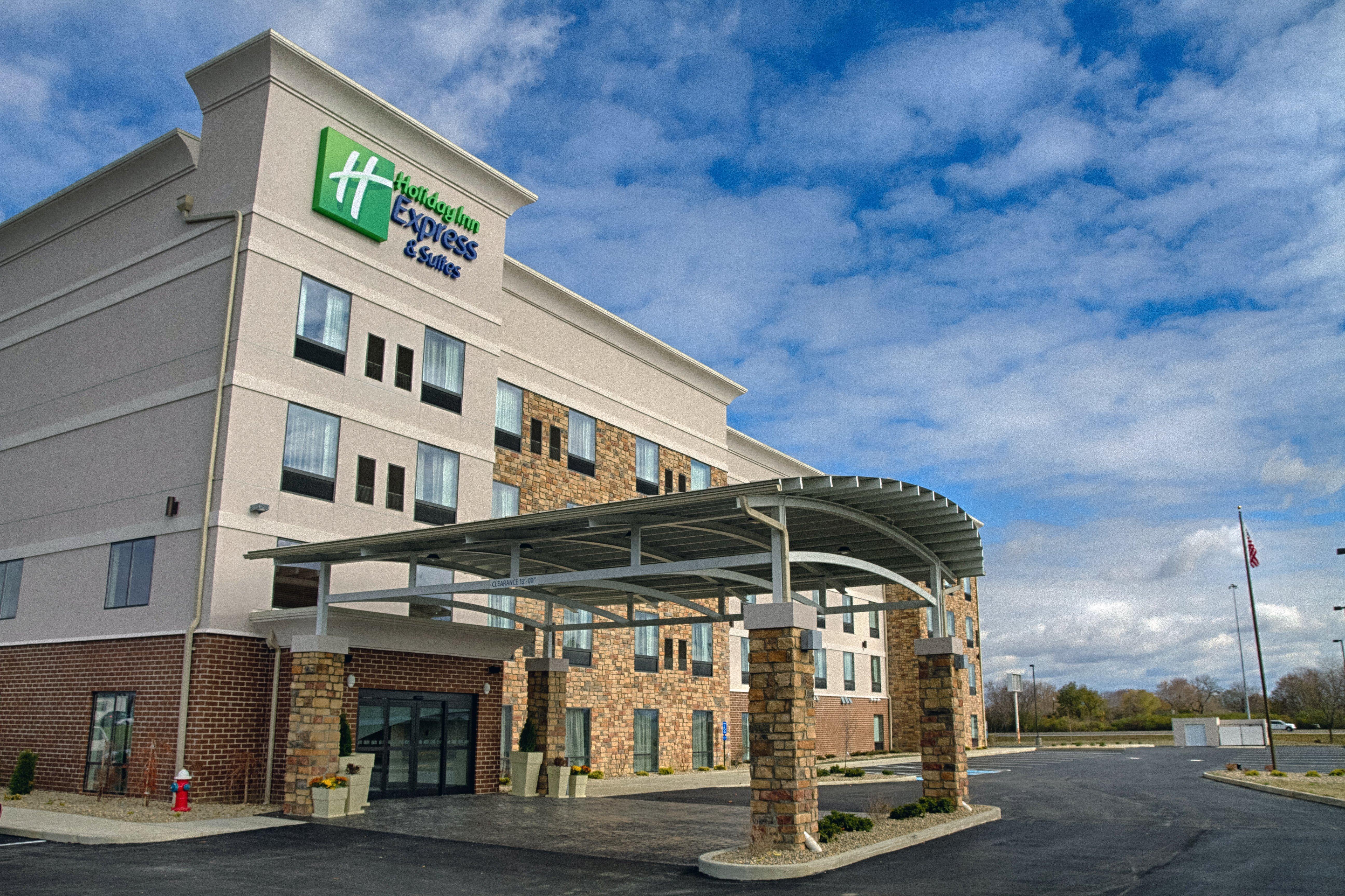 Holiday Inn Express Sidney By Ihg Esterno foto