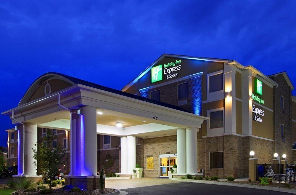 Holiday Inn Express Sidney By Ihg Esterno foto